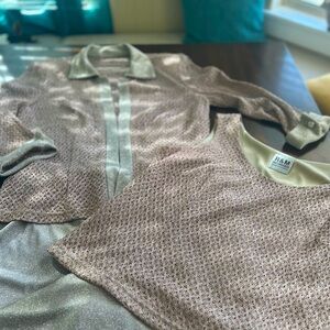 70s vintage, three-piece, metallic pink and sober outfit. Shell, cardigan pants.